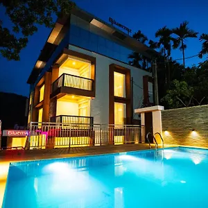  Resort Bluemist